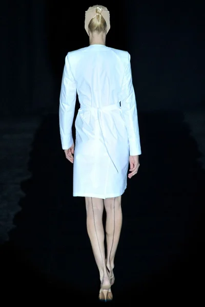 Look 1